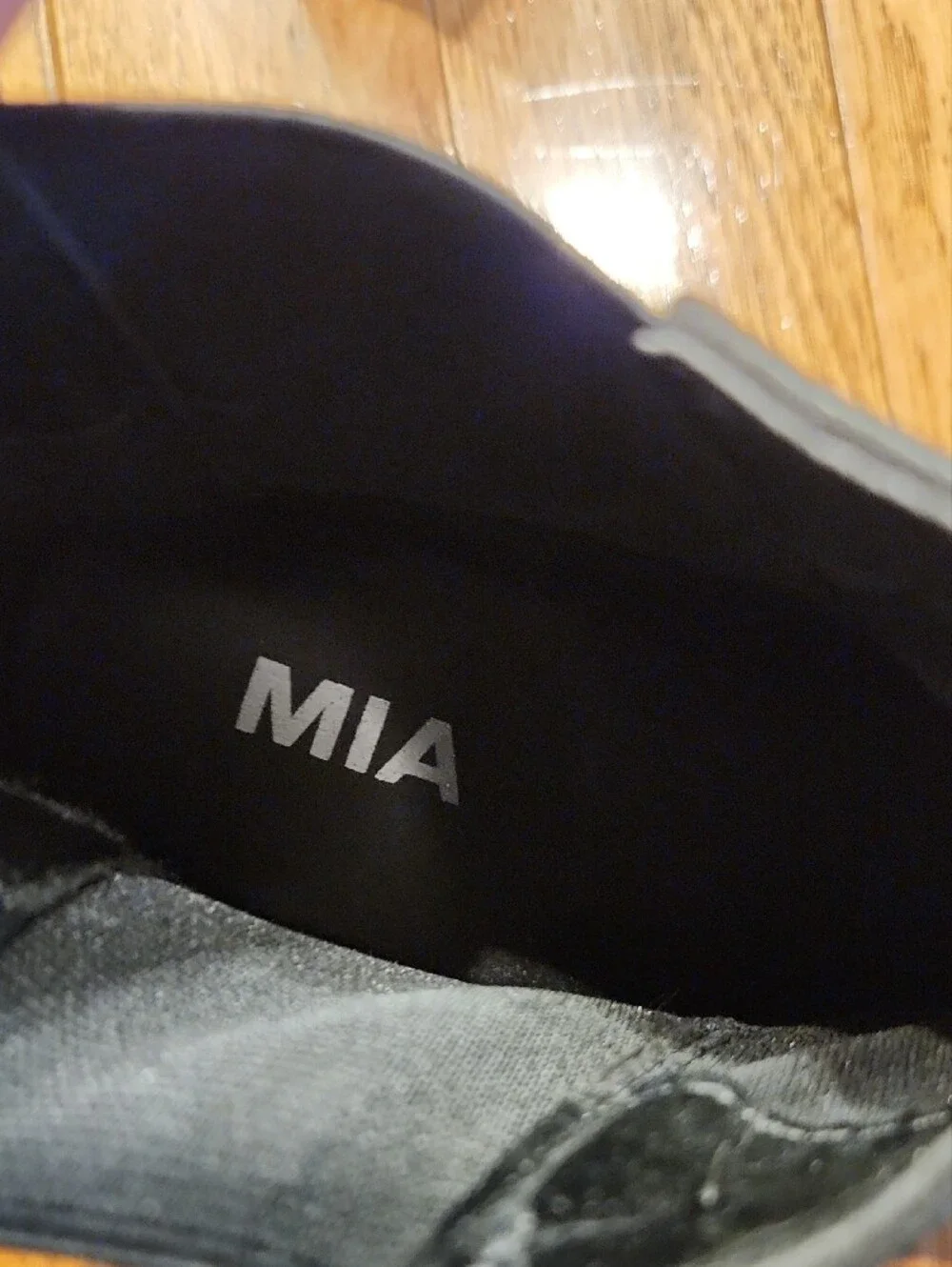 MIA Black Chelsea Lug-Sole Ankle Boots Size 8